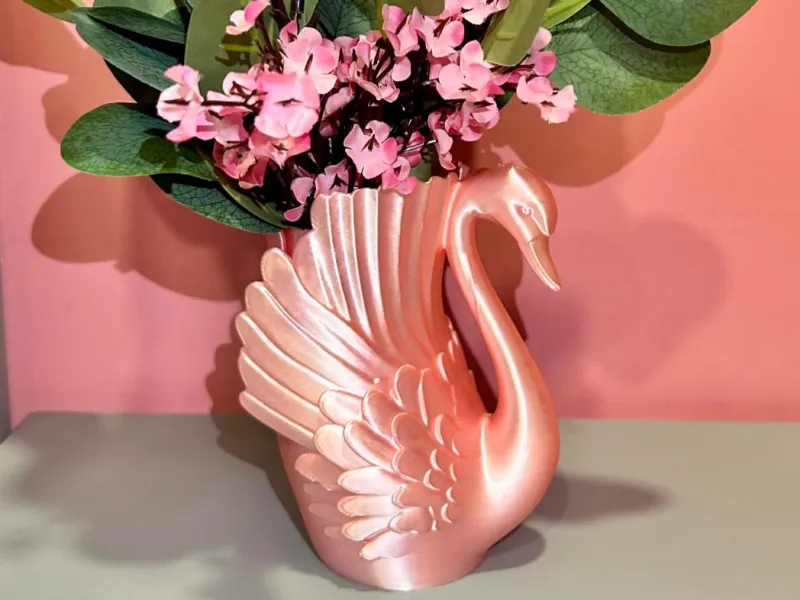 swan vase