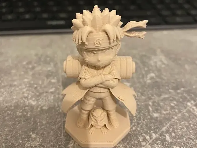Figura de Naruto e Fukasaku