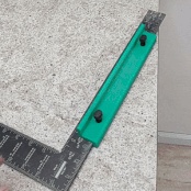 Guia Removível para Esquadro de Carpinteiro