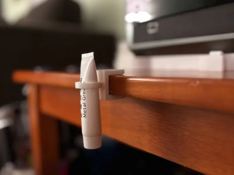 Metal Grease Holder