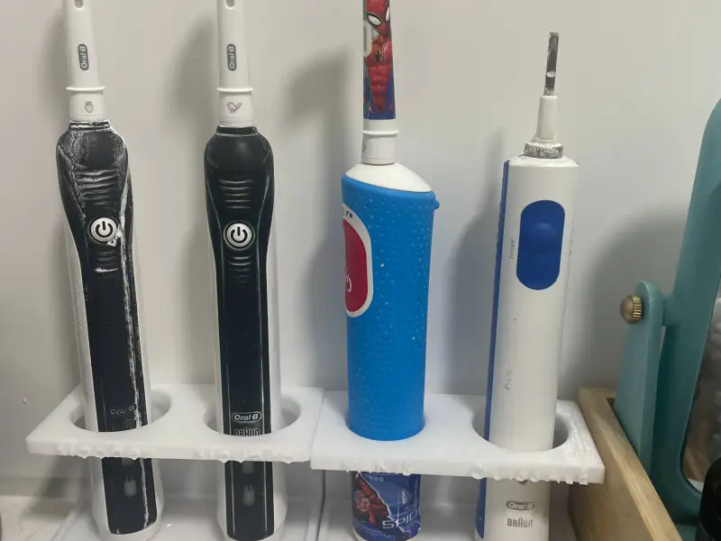 Oral b Holder