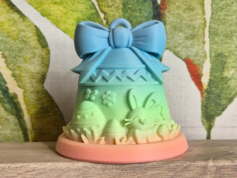 Cloche pâques cachette