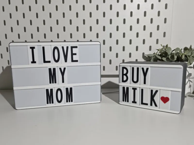 Modular lightbox with 52 interchangeable tiles