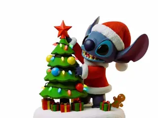 Stitch Christmas Tree Decorator 🎄