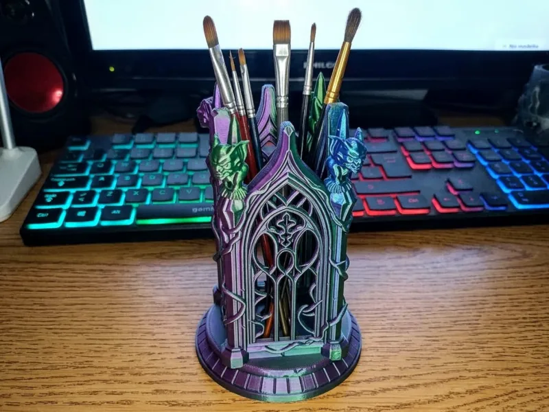 GOTHIC PENHOLDER - ORGANIZER