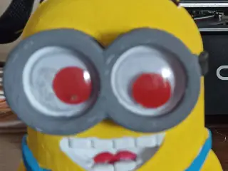 Minion Dave figure.
