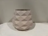 Low Poly Planter Pot-0