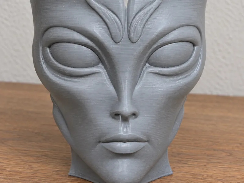 Maschera aliena UFO