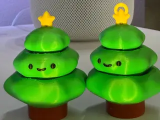 Cute Spinning Christmas Tree