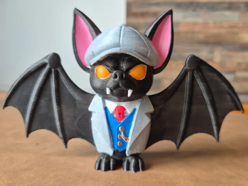 Decoração de Halloween com morcego estilo Peaky Blinders