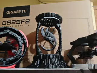 Xenomorfo suspendido
