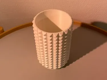 knurled vase