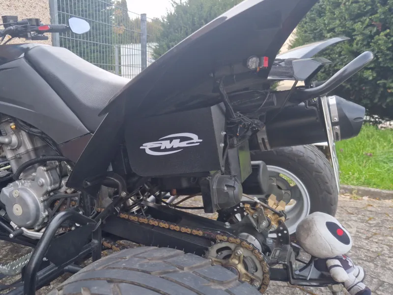 SMC 520rr / Explorer Trasher 520 / Tampa da Bateria do Quad