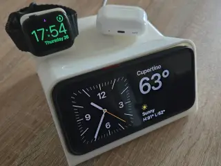 Case-Friendly iPhone Dock + Watch Charger! - 12-16/pro/max