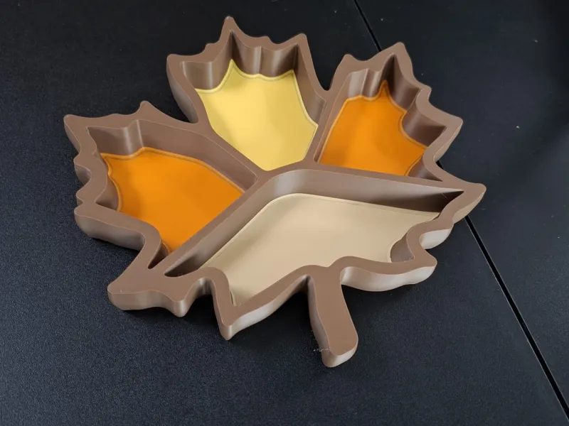 Maple Leaf Candy Bowl & Snack Tray – 4 Compartment