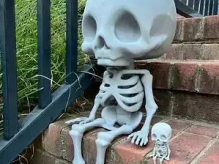 Sitting skeleton