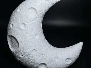 Crescent moon figurine 🌙
