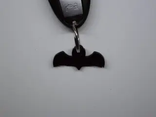 Simple Halloween bat keychain