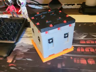Warzone loudout box