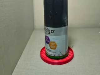 Brick-patterned coaster