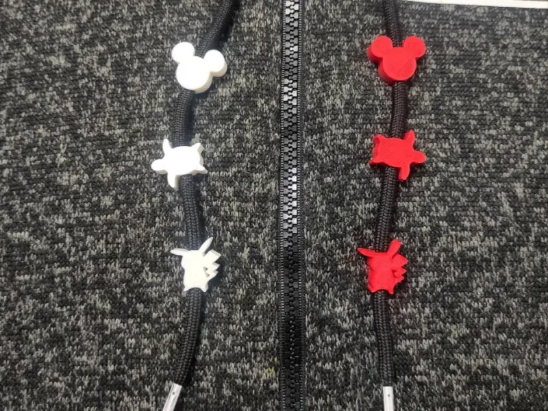 Iconos Divertidos – Dijes para Cordones Divertidos y Nostálgicos