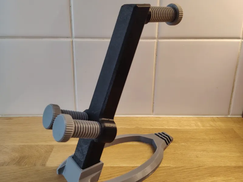 Headset & Controller Holder Stand
