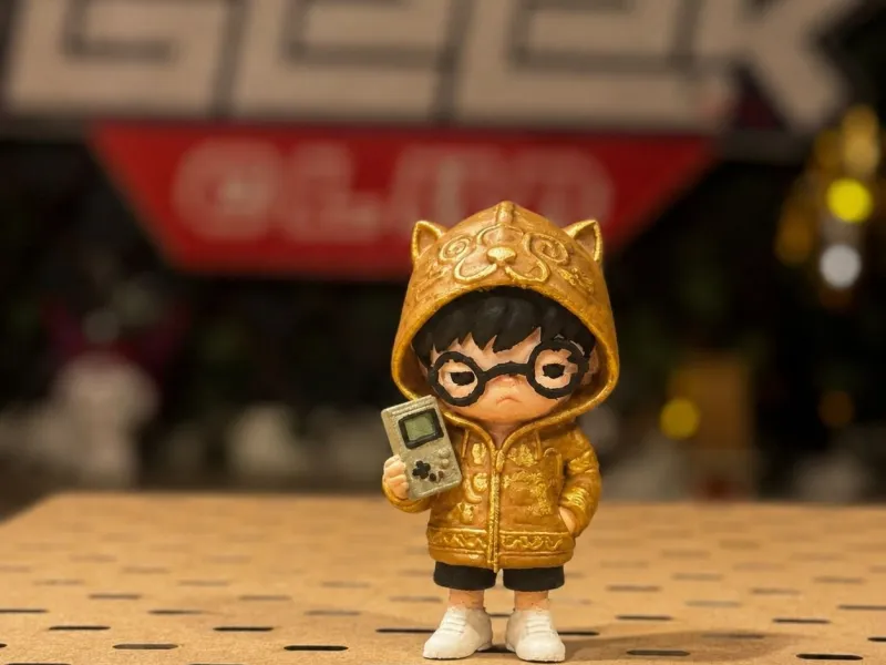 GEEK HERO ! PUMA KID GEEK CAFE HERO
