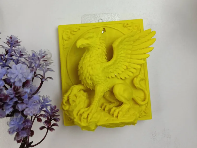 狮鹫图案墙板