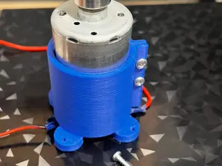 DC motor holder