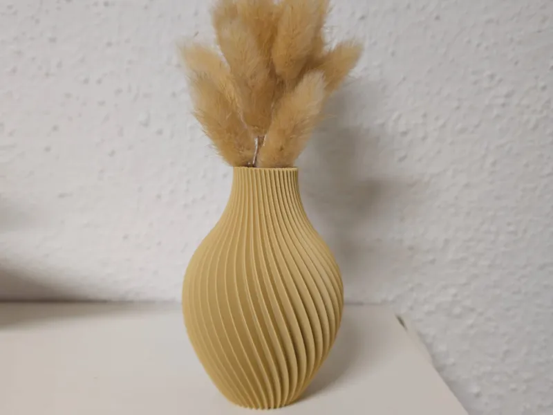 Vase "Luna" – Élégance intemporelle et courbes gracieuses