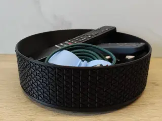 Catchall ball - geometric pattern
