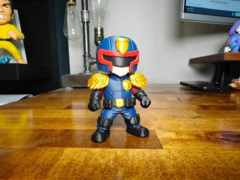 Judge Dredd VHS Mini Titan - Multicolor Print