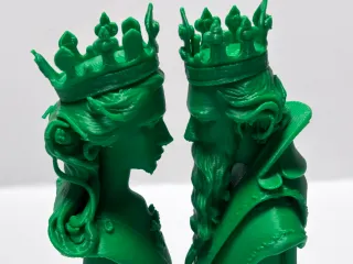 King and queen chess themed sculpture