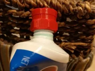 toothpaste cap