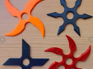 Shuriken Set with Stand