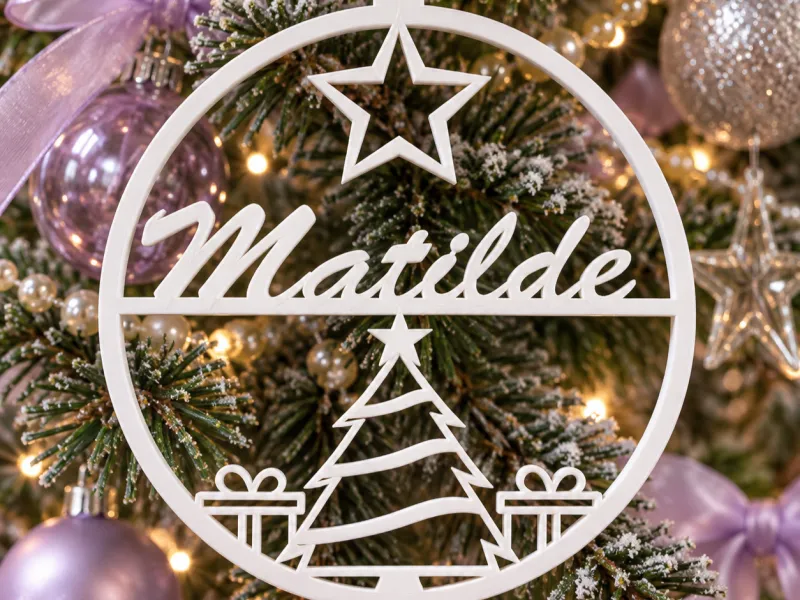 Kerstornament Matilde met Boom, Sterren en Cadeaus
