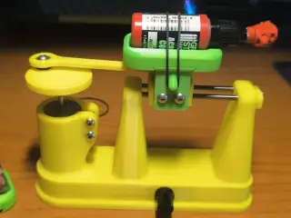 Electric model paint shaker