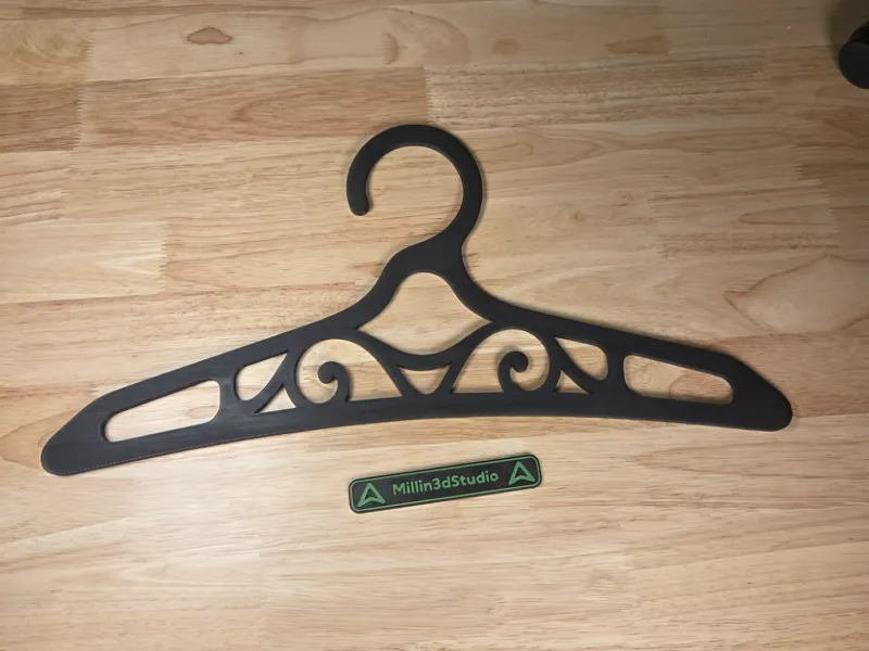 Percha de ropa decorativa