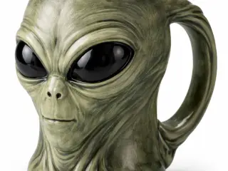 Alien's head mug.