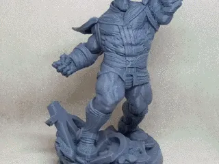 Thanos statue v01