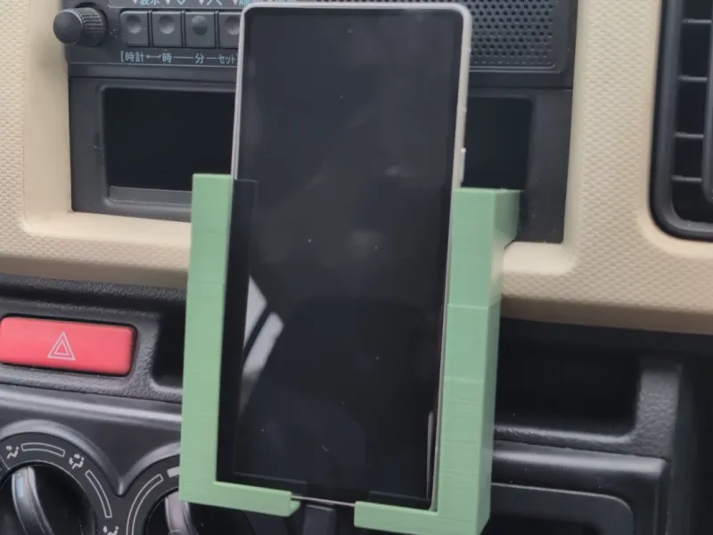Suzuki_Alto(HA36V)_Dashboard_Pocket_Phone_Holder