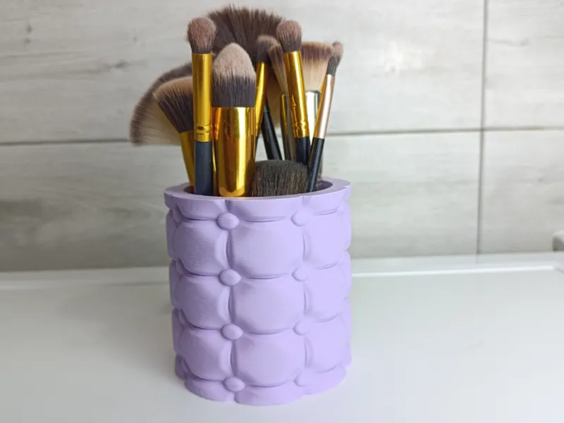 Elegant Quilted Makeup Brush Holder