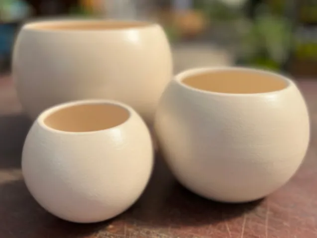 Pot Minimaliste avec Drainage Intégré
