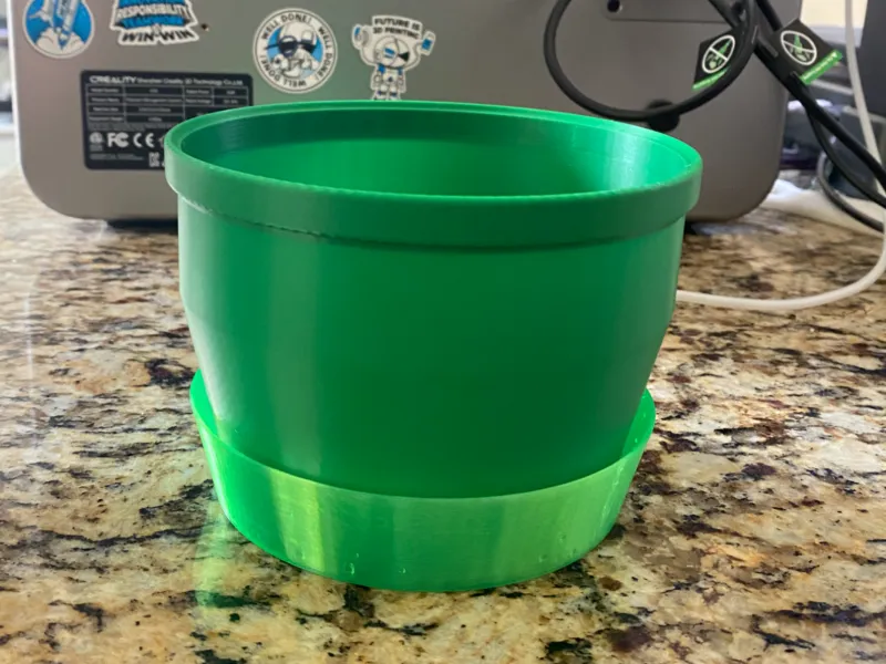 plant pot with reservoir