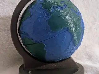 Earth Globe. Print your own Home Word!
