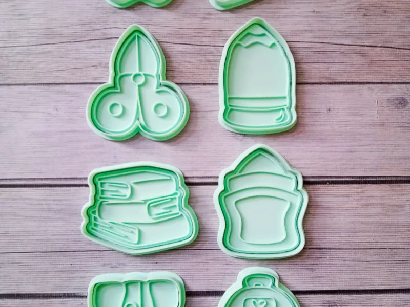 UTILES ESCOLARES CORTANTE DE GALLETAS