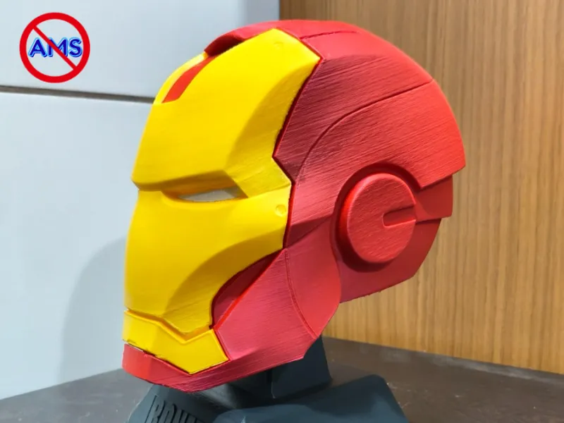 No AMS | Mini Iron Man Helmet Desk Toy with Display Stand
