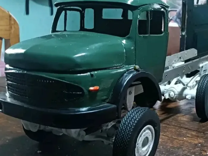 Alter Mercedes-Lkw RC 1:14