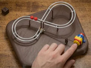 Motorized Infinity Marble Machine / Kinetic Desk Toy