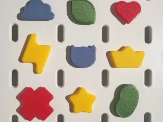 Cute decorative pins for IKEA SKADIS pegboard